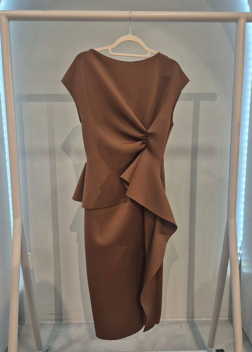 Midi haljina od "skuba" materijala s volanom