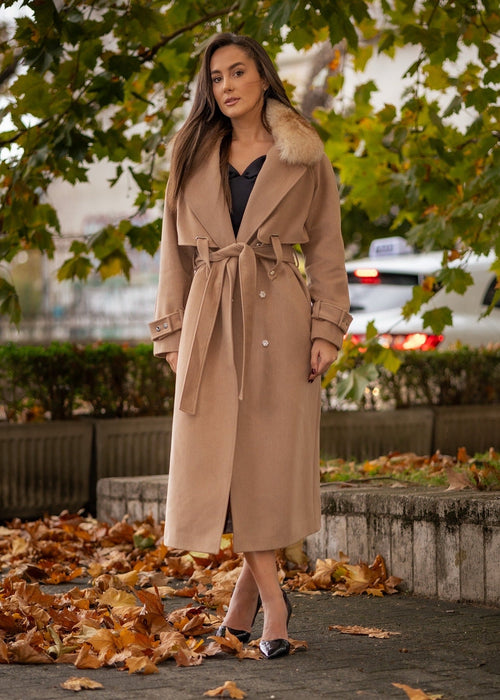 Kaput s remenom i pravim krznom