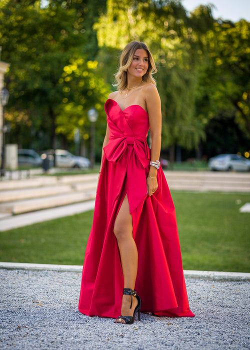 Duga haljina s prorezom