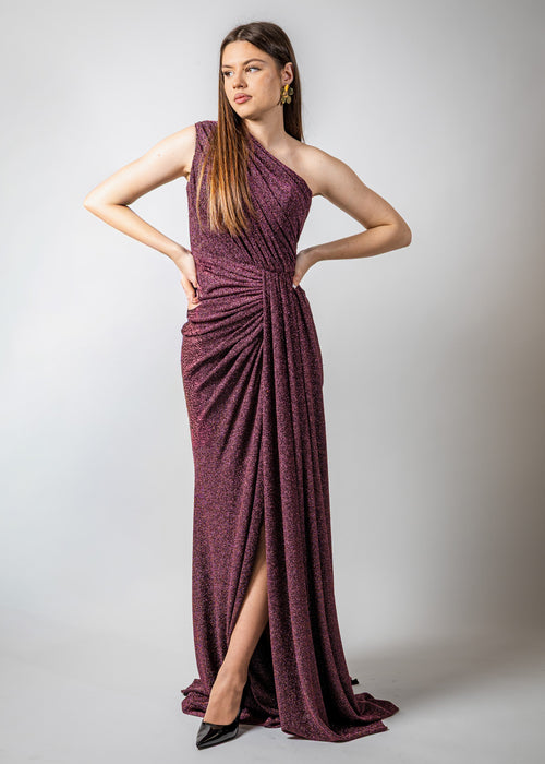 Svjetlucava haljina na jedno rame - ušivene šljokice i sitni kristalići