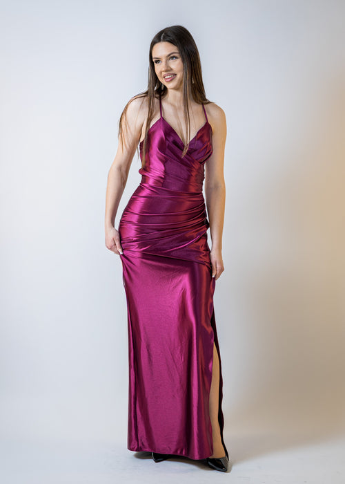 Duga uska haljina otvorenih leđa