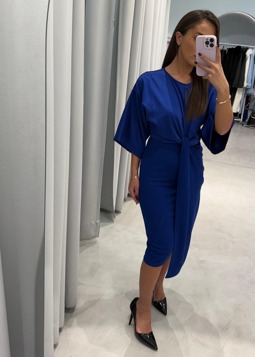 Haljina s kapri rukavima