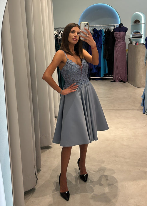 Kratka haljina s čipkastim uzorkom