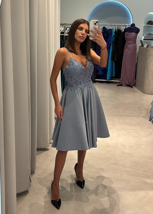 Kratka haljina s čipkastim uzorkom